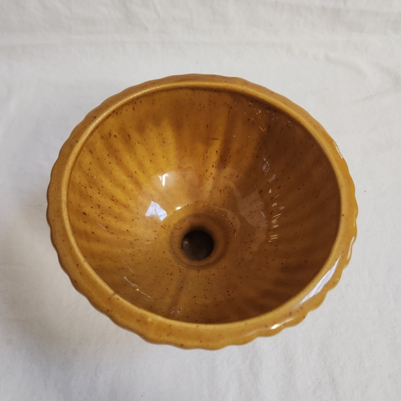 Haeger Gold Ceramic Ribbed Planter - Picture 8 of 13